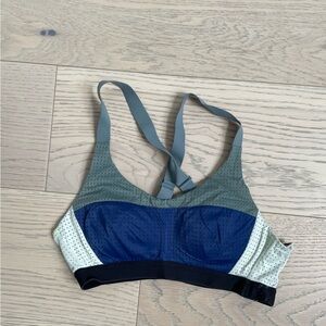 VS sports bra